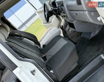 Белый Фольксваген Transporter, объемом двигателя 2.46 л и пробегом 592 тыс. км за 5400 $, фото 55 на Automoto.ua