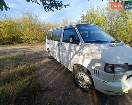 Белый Фольксваген Transporter, объемом двигателя 2.46 л и пробегом 490 тыс. км за 3900 $, фото 2 на Automoto.ua