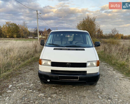 Белый Фольксваген Transporter, объемом двигателя 2.5 л и пробегом 400 тыс. км за 4950 $, фото 5 на Automoto.ua