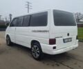 Белый Фольксваген Transporter, объемом двигателя 1.9 л и пробегом 400 тыс. км за 5400 $, фото 1 на Automoto.ua