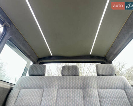 Білий Фольксваген Transporter, об'ємом двигуна 2.5 л та пробігом 278 тис. км за 5999 $, фото 59 на Automoto.ua