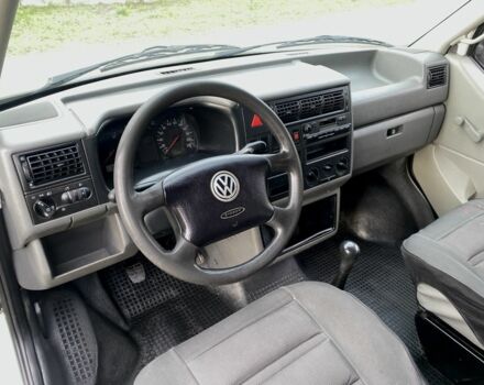 Білий Фольксваген Transporter, об'ємом двигуна 2.5 л та пробігом 278 тис. км за 5999 $, фото 22 на Automoto.ua