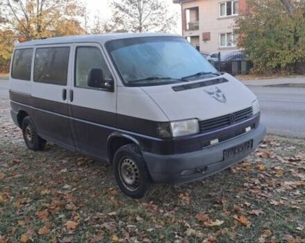 Белый Фольксваген Transporter, объемом двигателя 2.5 л и пробегом 100 тыс. км за 4077 $, фото 1 на Automoto.ua