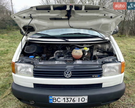 Білий Фольксваген Transporter, об'ємом двигуна 2.5 л та пробігом 278 тис. км за 5999 $, фото 41 на Automoto.ua