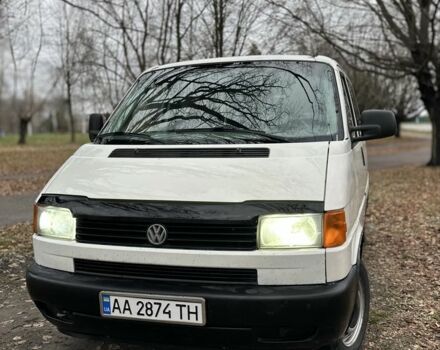 Білий Фольксваген Transporter, об'ємом двигуна 2.5 л та пробігом 390 тис. км за 4450 $, фото 1 на Automoto.ua