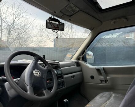 Белый Фольксваген Transporter, объемом двигателя 2.4 л и пробегом 599 тыс. км за 5932 $, фото 4 на Automoto.ua