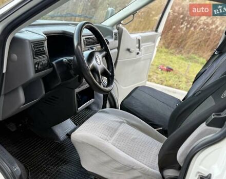 Білий Фольксваген Transporter, об'ємом двигуна 2.46 л та пробігом 592 тис. км за 5555 $, фото 47 на Automoto.ua