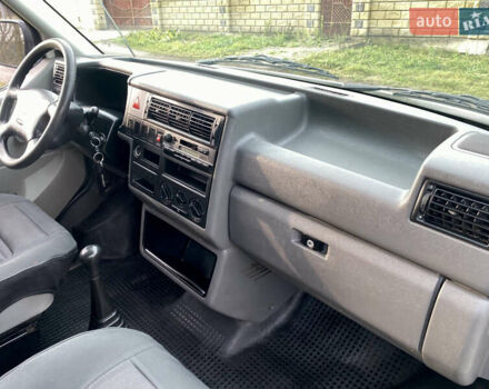 Білий Фольксваген Transporter, об'ємом двигуна 2.5 л та пробігом 278 тис. км за 5999 $, фото 52 на Automoto.ua