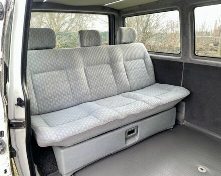 Білий Фольксваген Transporter, об'ємом двигуна 2.5 л та пробігом 278 тис. км за 5999 $, фото 18 на Automoto.ua
