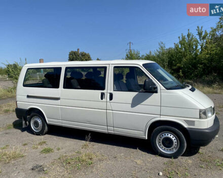 Белый Фольксваген Transporter, объемом двигателя 2.5 л и пробегом 327 тыс. км за 6600 $, фото 1 на Automoto.ua