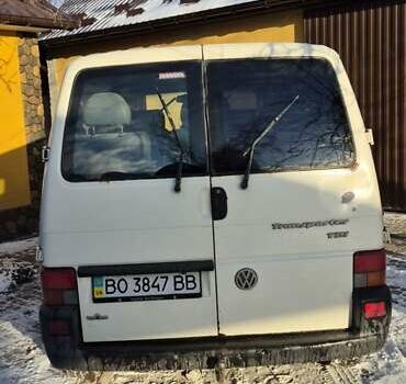 Белый Фольксваген Transporter, объемом двигателя 2.4 л и пробегом 425 тыс. км за 5500 $, фото 2 на Automoto.ua