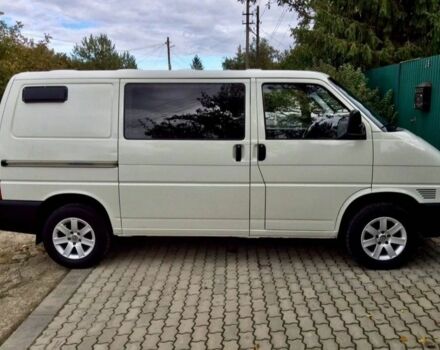 Белый Фольксваген Transporter, объемом двигателя 2.5 л и пробегом 322 тыс. км за 3995 $, фото 1 на Automoto.ua