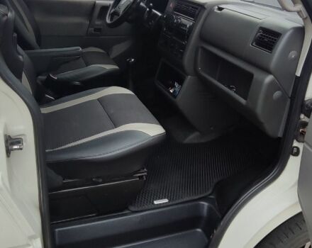 Белый Фольксваген Transporter, объемом двигателя 2.5 л и пробегом 428 тыс. км за 8709 $, фото 6 на Automoto.ua