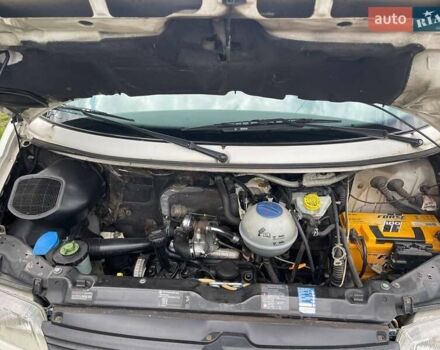 Білий Фольксваген Transporter, об'ємом двигуна 1.9 л та пробігом 180 тис. км за 5500 $, фото 21 на Automoto.ua