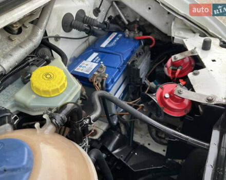 Белый Фольксваген Transporter, объемом двигателя 2.5 л и пробегом 390 тыс. км за 6900 $, фото 10 на Automoto.ua