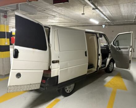 Белый Фольксваген Transporter, объемом двигателя 2.5 л и пробегом 347 тыс. км за 3000 $, фото 9 на Automoto.ua