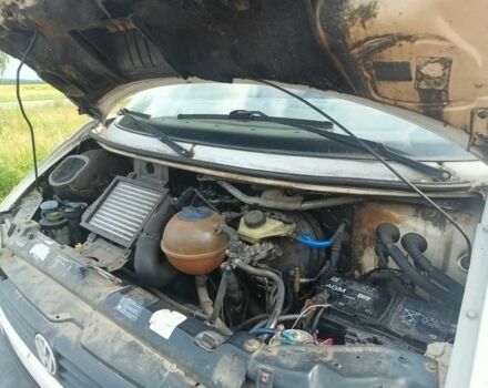 Белый Фольксваген Transporter, объемом двигателя 0 л и пробегом 500 тыс. км за 2520 $, фото 4 на Automoto.ua