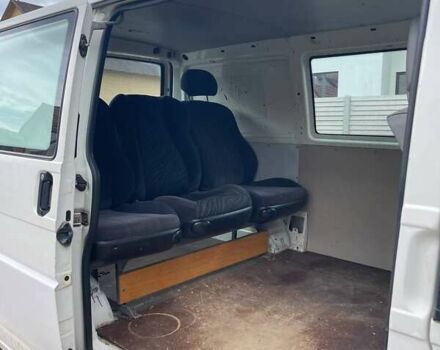 Білий Фольксваген Transporter, об'ємом двигуна 1.9 л та пробігом 180 тис. км за 5500 $, фото 17 на Automoto.ua