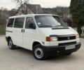 Белый Фольксваген Transporter, объемом двигателя 1.9 л и пробегом 300 тыс. км за 4950 $, фото 1 на Automoto.ua