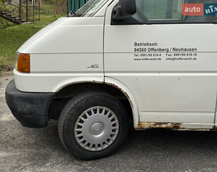 Белый Фольксваген Transporter, объемом двигателя 2.46 л и пробегом 338 тыс. км за 4200 $, фото 5 на Automoto.ua