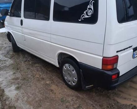 Белый Фольксваген Transporter, объемом двигателя 2.5 л и пробегом 495 тыс. км за 6300 $, фото 2 на Automoto.ua
