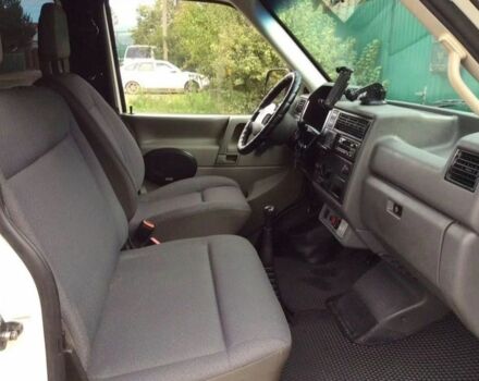 Белый Фольксваген Transporter, объемом двигателя 2.5 л и пробегом 322 тыс. км за 3995 $, фото 10 на Automoto.ua