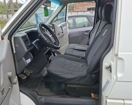 Белый Фольксваген Transporter, объемом двигателя 1.9 л и пробегом 372 тыс. км за 6500 $, фото 4 на Automoto.ua