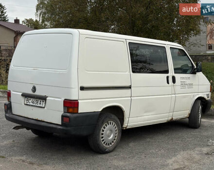 Белый Фольксваген Transporter, объемом двигателя 2.46 л и пробегом 338 тыс. км за 4200 $, фото 3 на Automoto.ua
