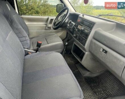 Белый Фольксваген Transporter, объемом двигателя 2.5 л и пробегом 649 тыс. км за 6350 $, фото 5 на Automoto.ua