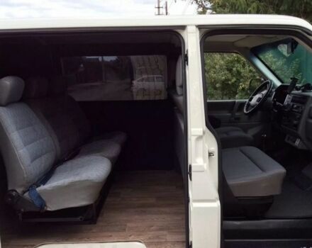 Белый Фольксваген Transporter, объемом двигателя 2.5 л и пробегом 322 тыс. км за 3995 $, фото 11 на Automoto.ua