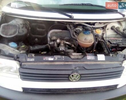 Білий Фольксваген Transporter, об'ємом двигуна 1.9 л та пробігом 285 тис. км за 6700 $, фото 4 на Automoto.ua