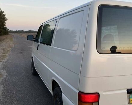 Білий Фольксваген Transporter, об'ємом двигуна 1.9 л та пробігом 393 тис. км за 6000 $, фото 2 на Automoto.ua