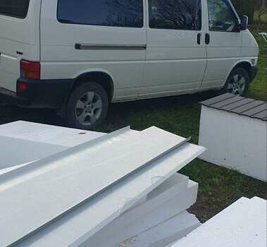 Білий Фольксваген Transporter, об'ємом двигуна 2.46 л та пробігом 467 тис. км за 7300 $, фото 1 на Automoto.ua