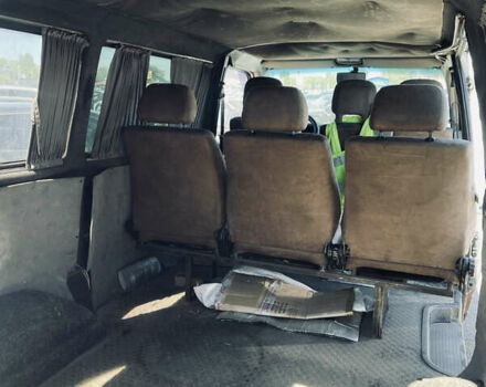 Белый Фольксваген Transporter, объемом двигателя 1.9 л и пробегом 390 тыс. км за 3150 $, фото 6 на Automoto.ua