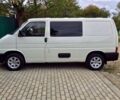 Белый Фольксваген Transporter, объемом двигателя 2.5 л и пробегом 322 тыс. км за 3995 $, фото 1 на Automoto.ua