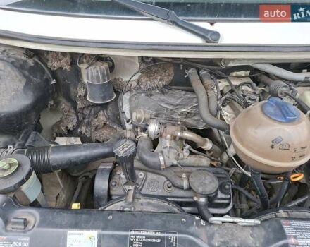 Белый Фольксваген Transporter, объемом двигателя 1.9 л и пробегом 372 тыс. км за 6500 $, фото 8 на Automoto.ua