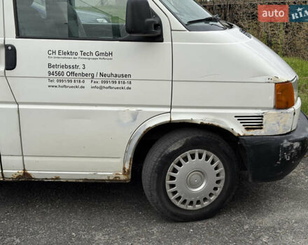 Белый Фольксваген Transporter, объемом двигателя 2.46 л и пробегом 338 тыс. км за 4200 $, фото 4 на Automoto.ua