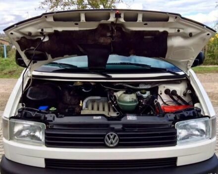 Белый Фольксваген Transporter, объемом двигателя 2.5 л и пробегом 322 тыс. км за 3995 $, фото 7 на Automoto.ua