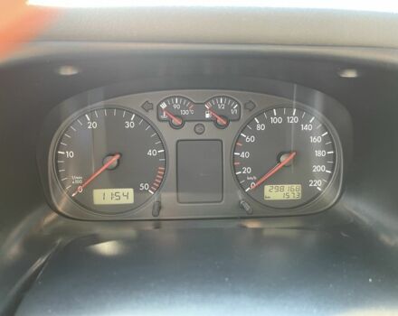 Білий Фольксваген Transporter, об'ємом двигуна 2.5 л та пробігом 310 тис. км за 8000 $, фото 9 на Automoto.ua