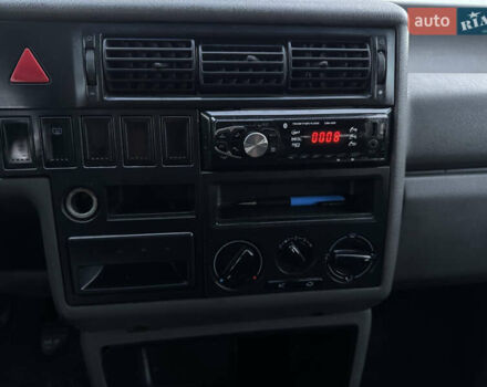 Білий Фольксваген Transporter, об'ємом двигуна 2.46 л та пробігом 346 тис. км за 5999 $, фото 25 на Automoto.ua