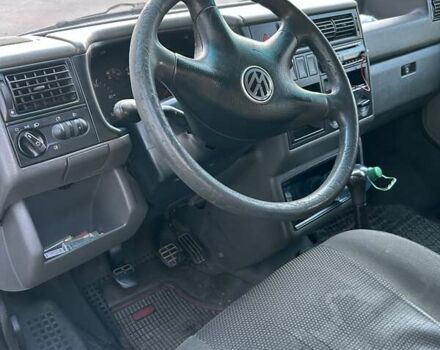 Білий Фольксваген Transporter, об'ємом двигуна 2.5 л та пробігом 380 тис. км за 6800 $, фото 6 на Automoto.ua