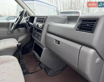 Білий Фольксваген Transporter, об'ємом двигуна 1.9 л та пробігом 285 тис. км за 5600 $, фото 10 на Automoto.ua
