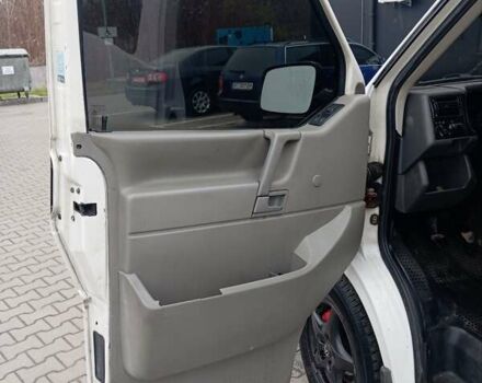 Белый Фольксваген Transporter, объемом двигателя 2.5 л и пробегом 330 тыс. км за 7200 $, фото 31 на Automoto.ua