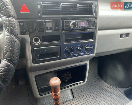 Белый Фольксваген Transporter, объемом двигателя 2.46 л и пробегом 320 тыс. км за 7700 $, фото 9 на Automoto.ua