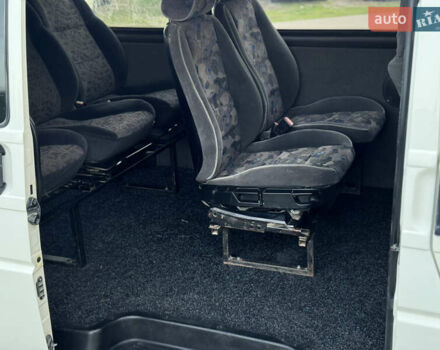 Білий Фольксваген Transporter, об'ємом двигуна 2.46 л та пробігом 346 тис. км за 5999 $, фото 15 на Automoto.ua