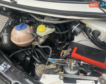 Белый Фольксваген Transporter, объемом двигателя 2.46 л и пробегом 320 тыс. км за 7700 $, фото 19 на Automoto.ua