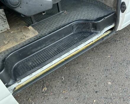 Білий Фольксваген Transporter, об'ємом двигуна 2.5 л та пробігом 380 тис. км за 6800 $, фото 4 на Automoto.ua