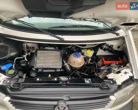 Белый Фольксваген Transporter, объемом двигателя 2.46 л и пробегом 320 тыс. км за 7700 $, фото 18 на Automoto.ua