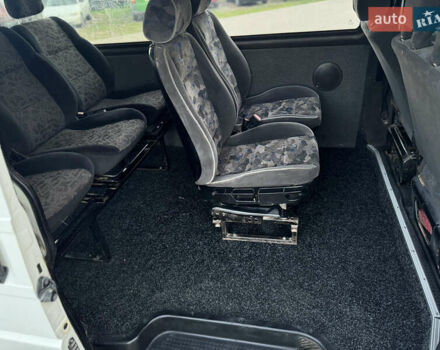 Білий Фольксваген Transporter, об'ємом двигуна 2.46 л та пробігом 346 тис. км за 5999 $, фото 19 на Automoto.ua