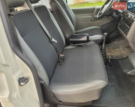 Белый Фольксваген Transporter, объемом двигателя 2.5 л и пробегом 441 тыс. км за 7550 $, фото 64 на Automoto.ua